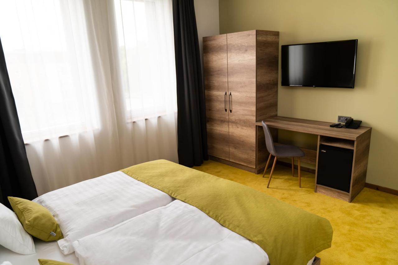 Hotel Kristaly Konferencia & Wellness Ajka Екстер'єр фото